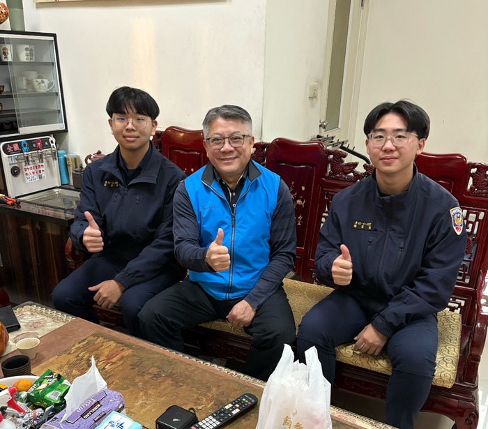 保安警察科王主任旭昇赴各縣市警察局訪視專43期實習生並進行意見交流圖片