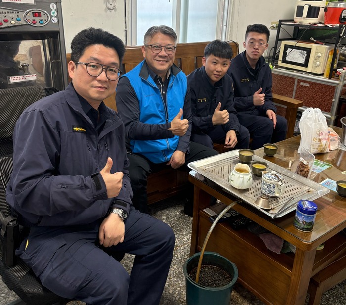 保安警察科王主任旭昇赴各縣市警察局訪視專43期實習生並進行意見交流圖片